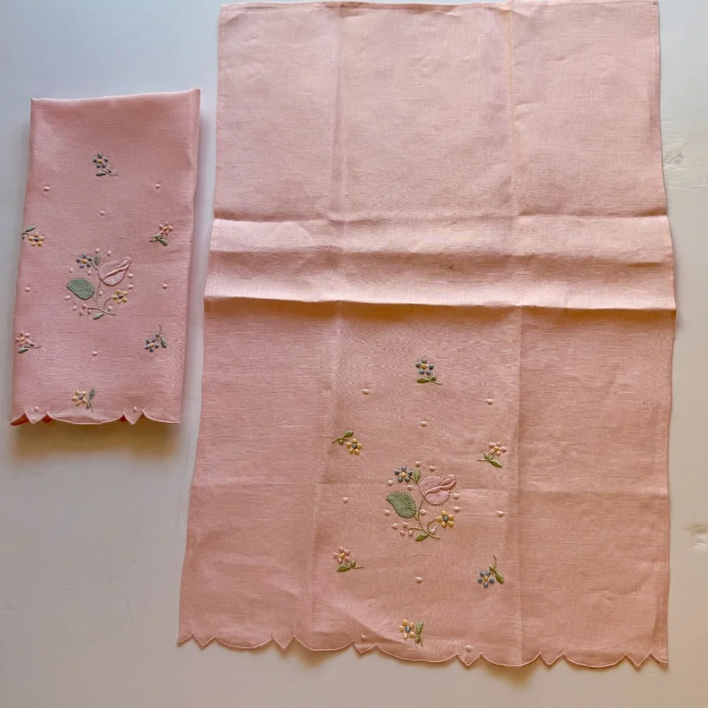 Pair Vintage  Embroidered & Appliqué  Pink Madeira Linen Fingertip Towels